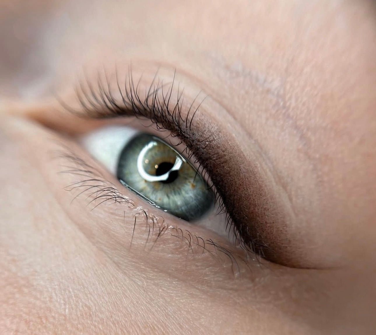 Permanent Makeup with Belris