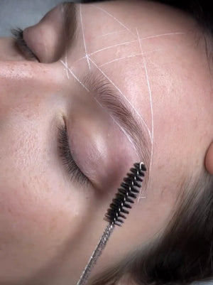 Eyelash Extensions in Los Angeles